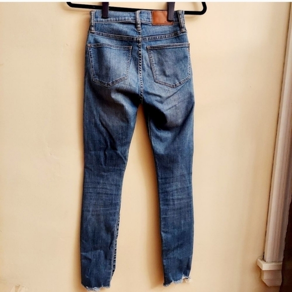 MADEWELL 9in High Rise Distressed Skinny Jeans - Picture 12 of 16